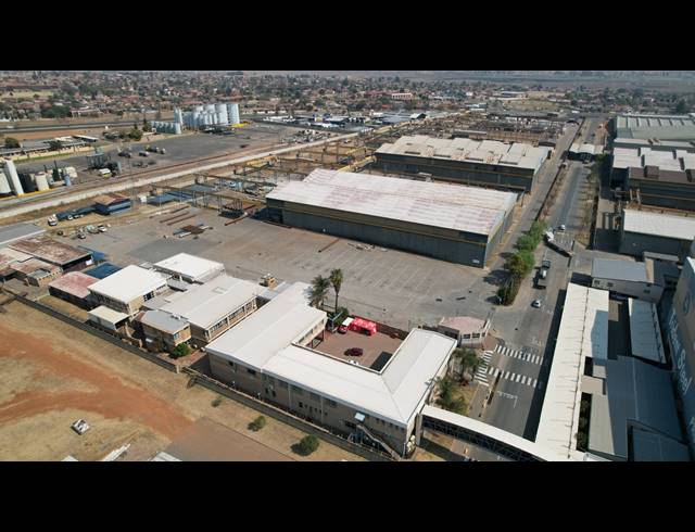 18,286M² FACTORY TO LET IN ROODEKOP